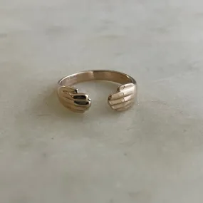 14K GOLD HUG RING