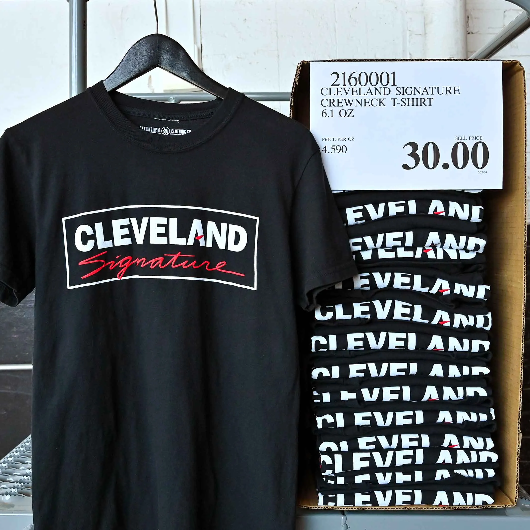 Cleveland Signature - Unisex Crew T-shirt