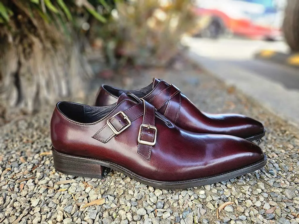 Cross Straps Wholecut Shoe