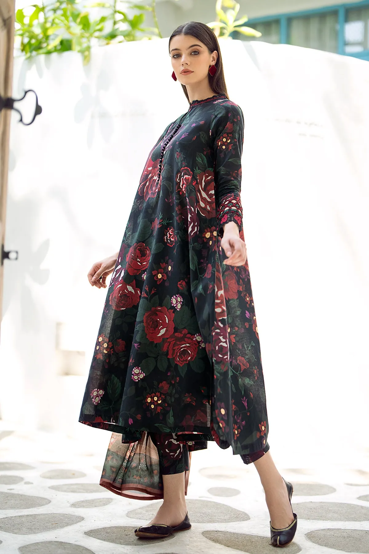 EMBROIDERED PRINTED LAWN UF-547