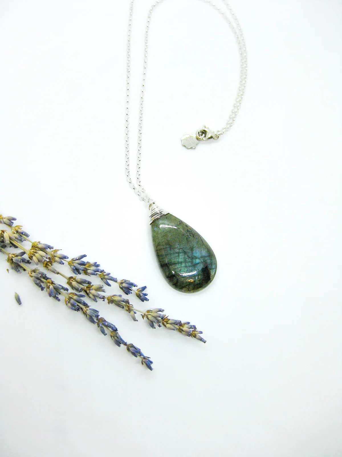 Essence: Labradorite 22 Necklace - n617boak