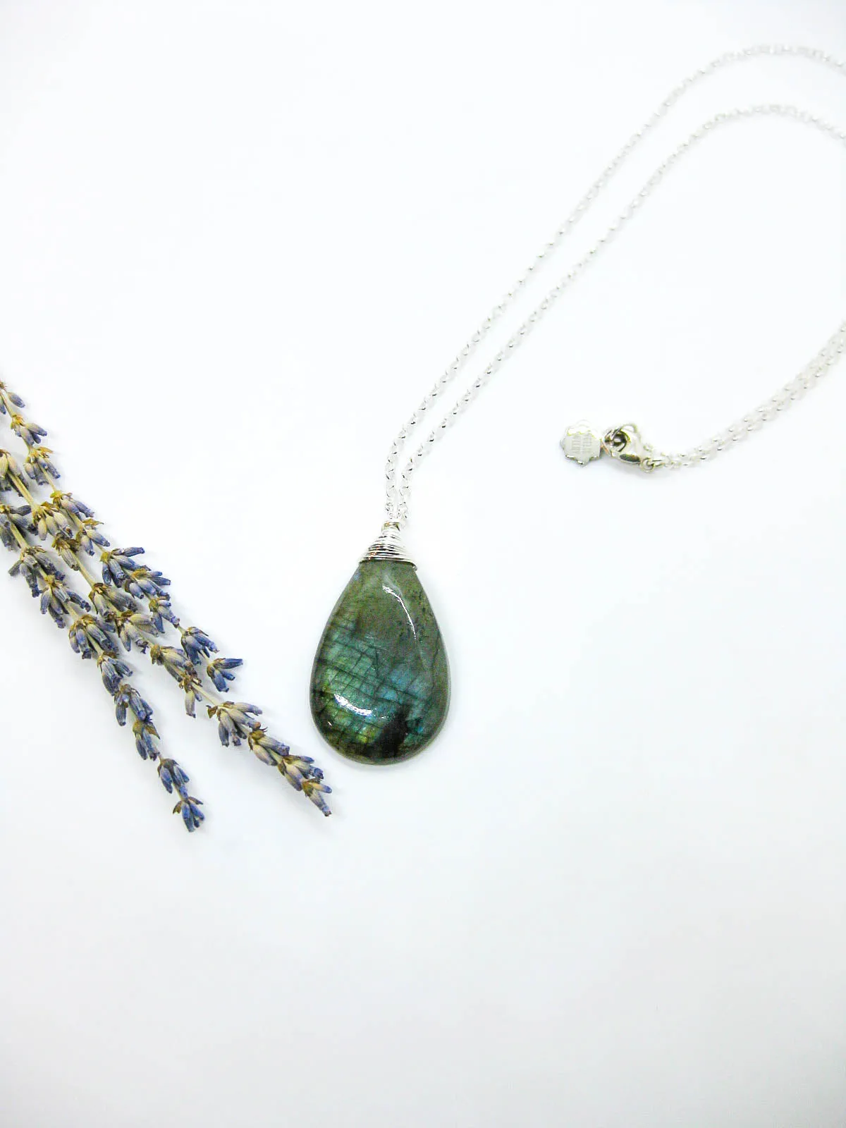 Essence: Labradorite 22 Necklace - n617boak