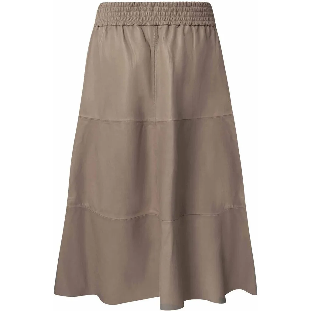 Everlyn leather skirt with elastic in waist / 50648 - Latte