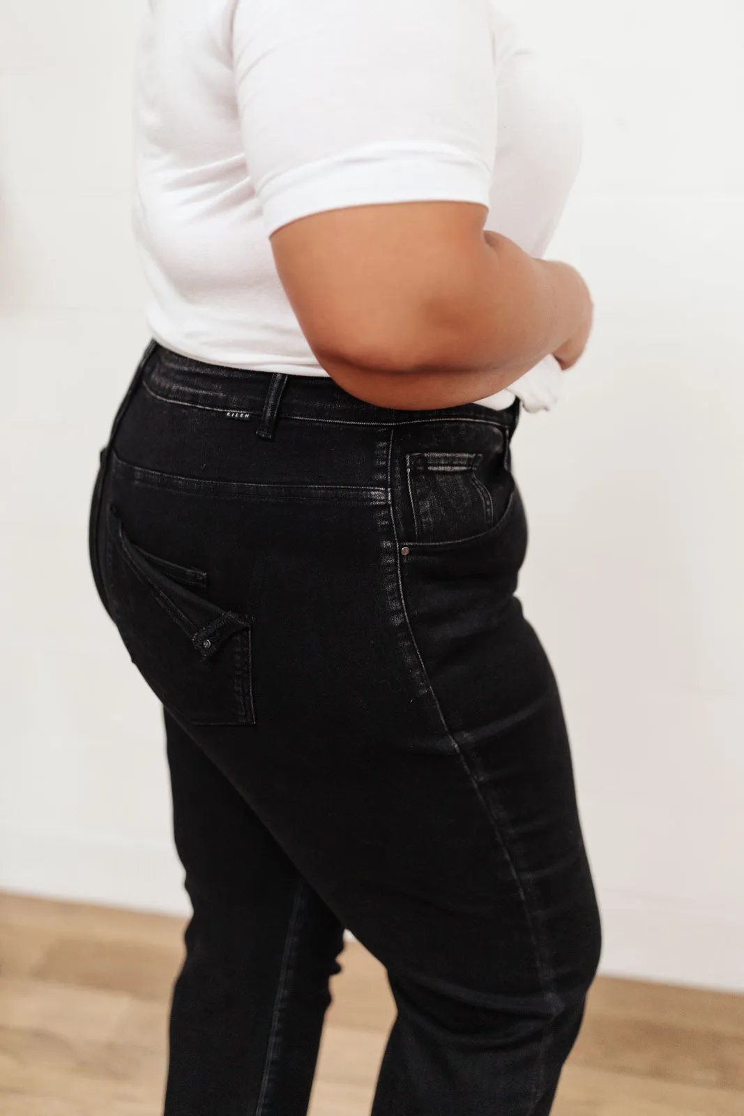 High Waist Mom Fit RISEN Jeans In Black