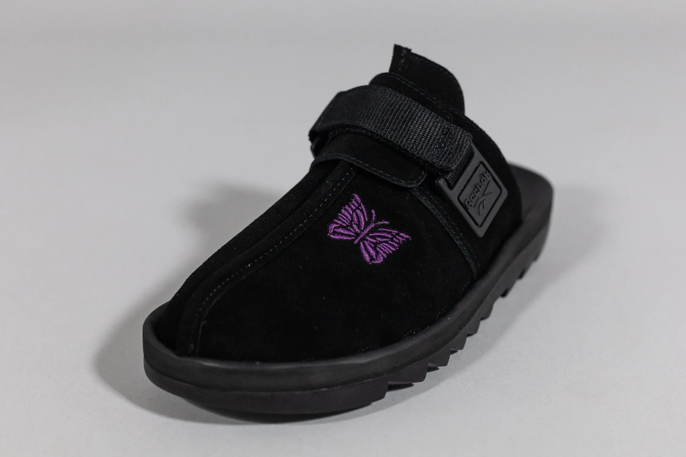 Needles x Reebok Beatnik Slides 'Black'