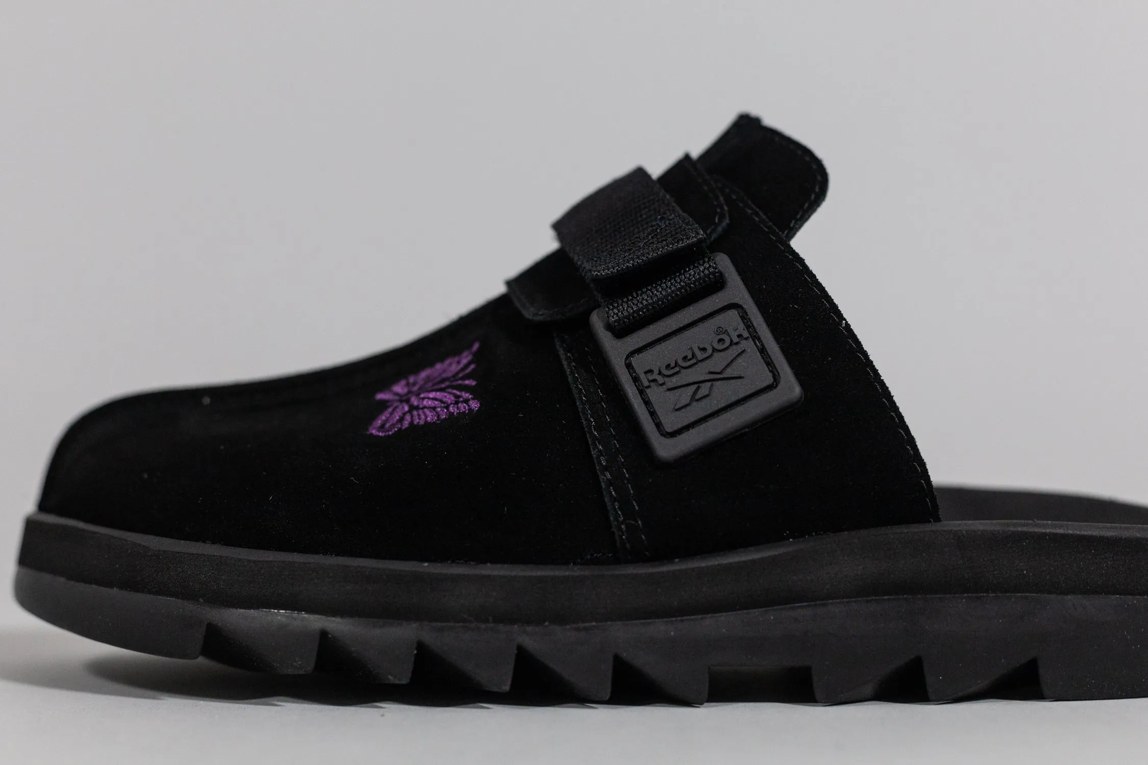 Needles x Reebok Beatnik Slides 'Black'