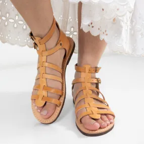 Nephele sandals (beige)