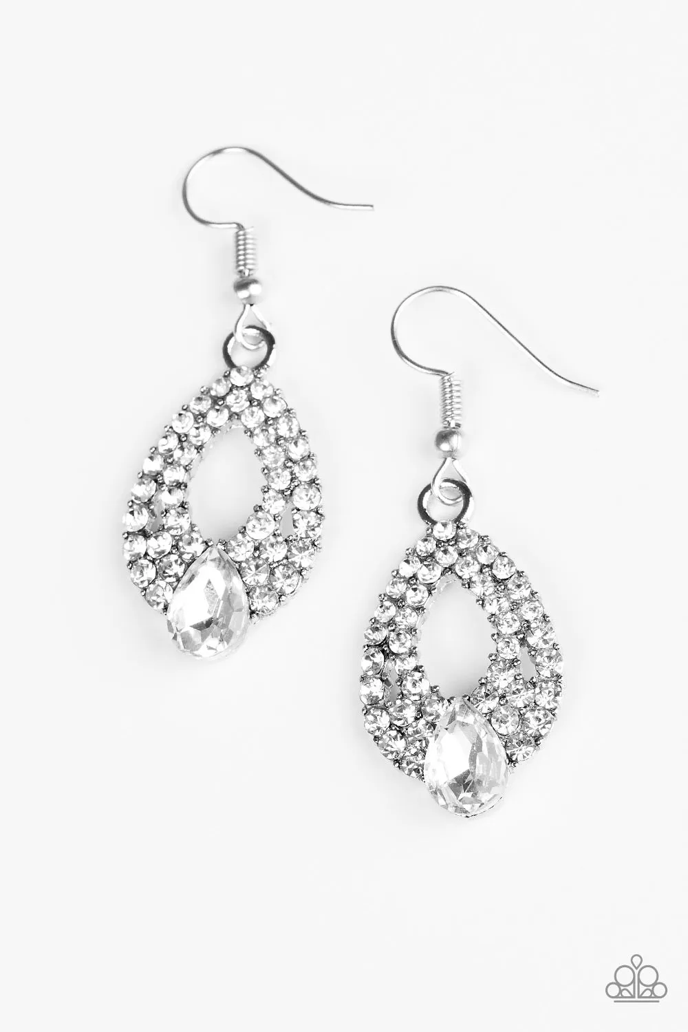 Paparazzi Accessories  - Glam Crush #E201 Bin - White Earrings