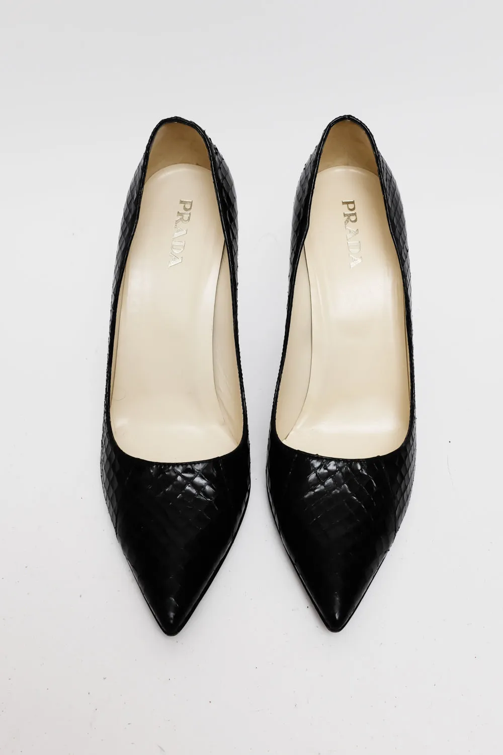 PRADA 39 1/2 BLACK LEATHER POINTY PUMPS