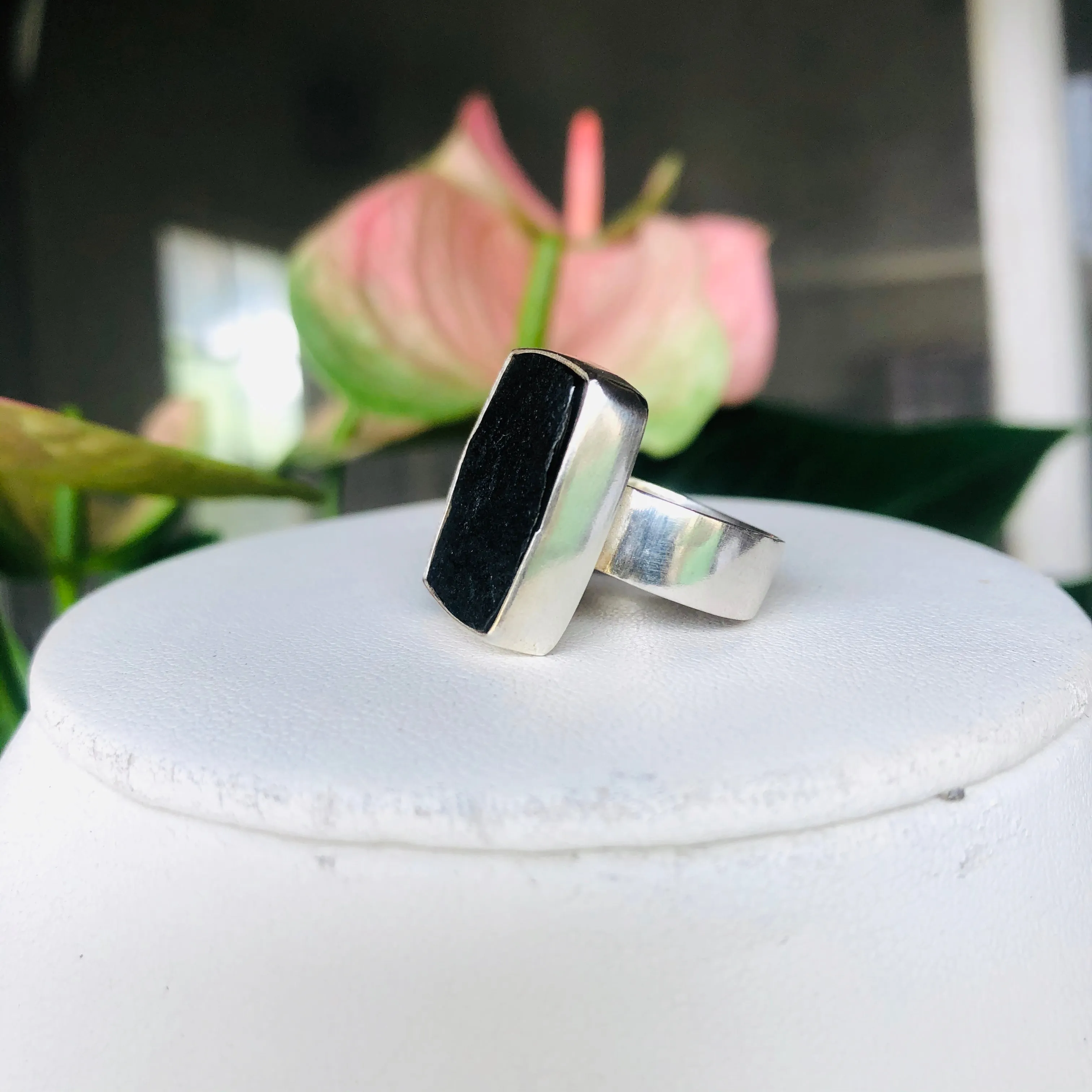 Rectangle black jade ring