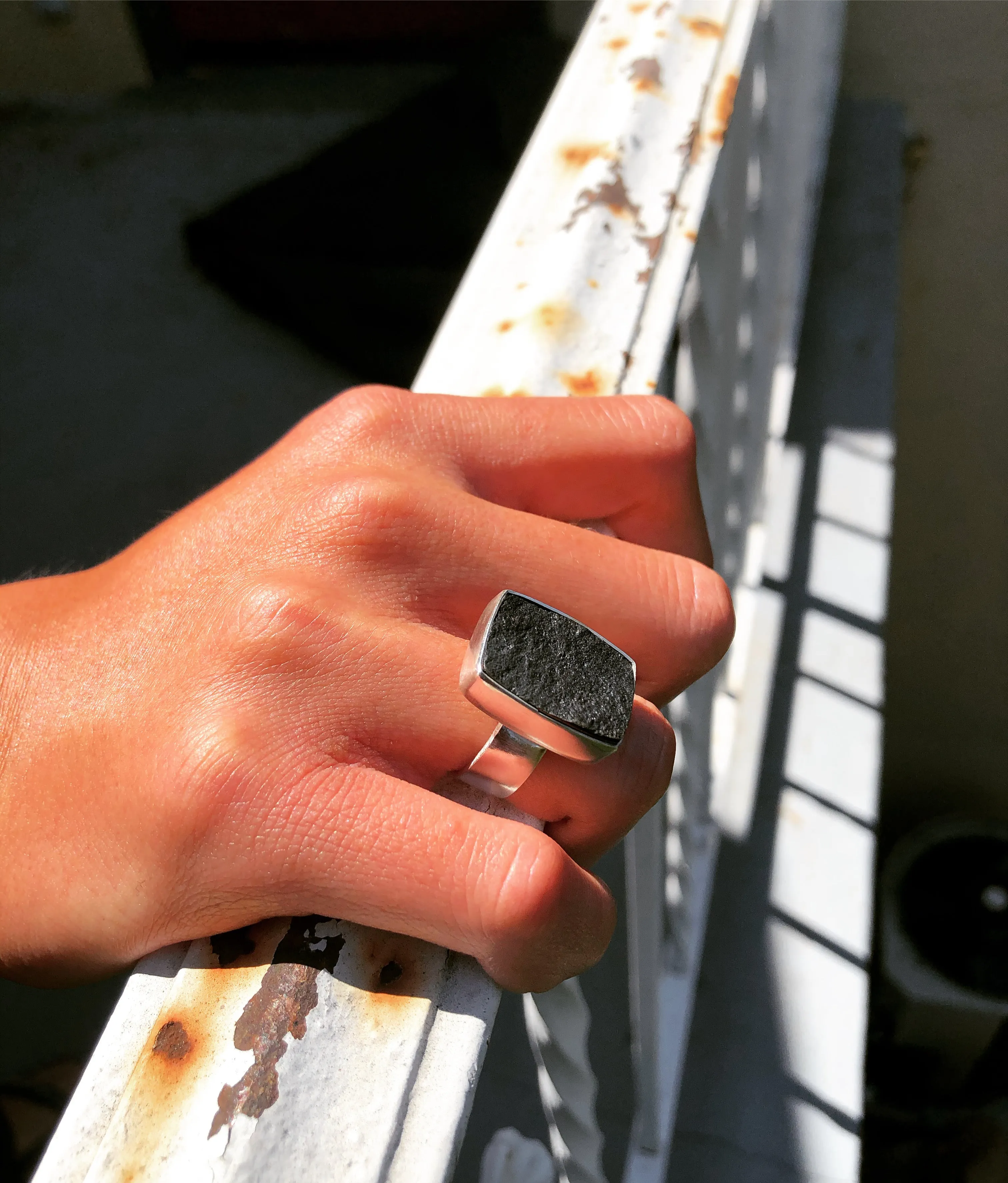 Rectangle black jade ring